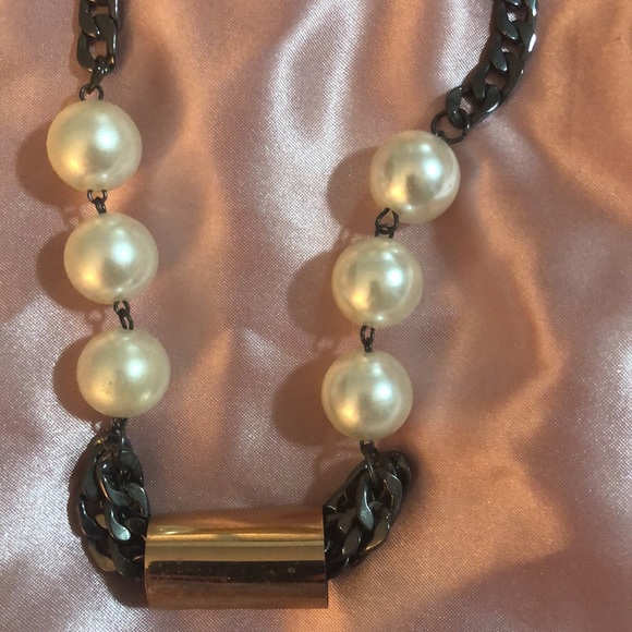 NECKLACE-PEARL - NOT FOR SALE - Picture 2 of 5